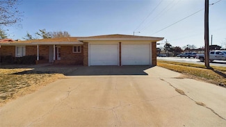 8013 Chicago Ave, Lubbock, TX 79424