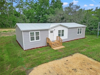 2524 Florida 121, Morriston, FL 32668