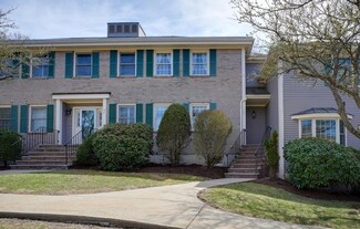 501 Lexington St Unit 101, Waltham, MA 02452