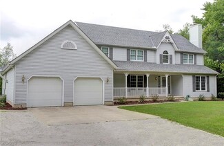 13118 Vermilion Rd, Amherst, OH 44001