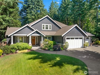 915 7th Ct, Fox Island, WA 98333