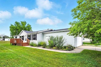 138 Paddock Cir, Iowa City, IA 52240