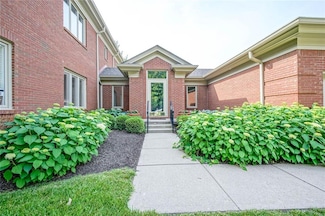 6550 Meridian Pkwy Unit B, Indianapolis, IN 46220