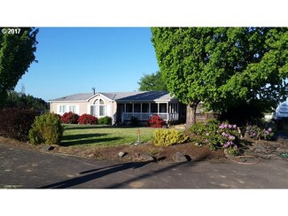 56106 Hazen Rd, Warren, OR 97053