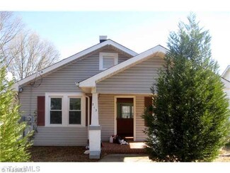 213 N 6th Ave, Mayodan, NC 27027