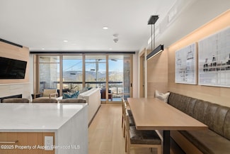 130 Wood Rd Unit 152, Snowmass Village, CO 81615