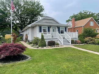 108 S Berrien St, New Buffalo, MI 49117