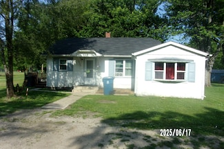 412 N Lincoln St, Morocco, IN 47963