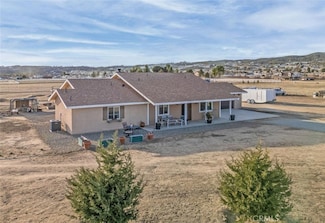 41187 Lake Riverside Dr, Aguanga, CA 92536