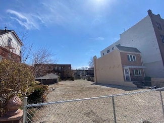 65 Bay 35th St, Brooklyn, NY 11214