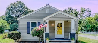 3088 Stockton St, Richmond, VA 23224