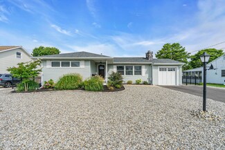 813 Leeward Dr, Forked River, NJ 08731