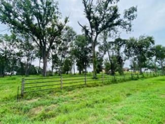 3878 Eli Rd, Bellville, TX 77418