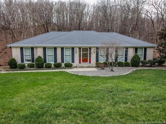 921 Wildwood Ln, New Albany, IN 47150