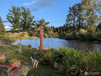 7301 NE 175th St Unit 140, Kenmore, WA 98028