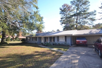 2518 Chaffin Ln, Magnolia, AR 71753