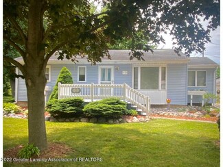 3132 Ingham St, Lansing, MI 48911