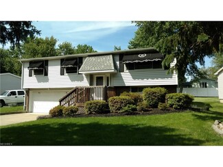 1763 Dumont Dr, Mineral Ridge, OH 44440