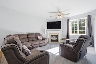 517 Lucerne Ave, Suffolk, VA 23434