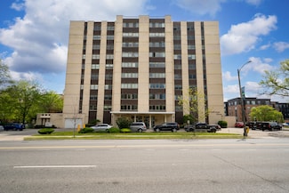141 N La Grange Rd Unit 303, La Grange, IL 60525