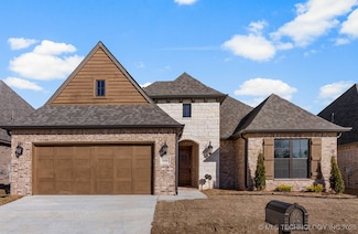 9105 E 62nd Place S, Tulsa, OK 74133