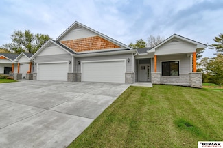 3505 Anaheim Ct, Lincoln, NE 68506