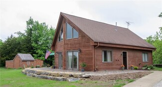2563 225th St, Winterset, IA 50273
