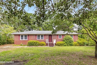 350 Toulon Dr, Wilmington, NC 28405