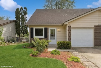 3390 Fox Hill Rd, Aurora, IL 60504