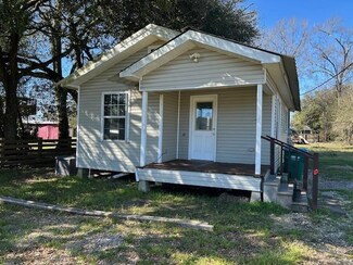 411 NW Railroad Ave, Ponchatoula, LA 70454