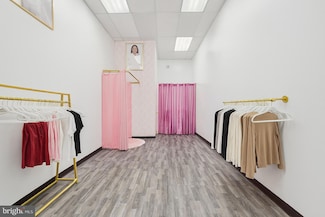 5556 Market St, Philadelphia, PA 19139