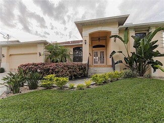 27253 Galleon Dr, Bonita Springs, FL 34135