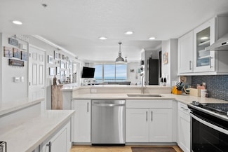 5051 N Highway A1a Unit 6-2, Hutchinson Island, FL 34949