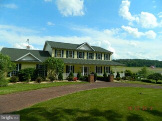 25 Ridge Rd, Ringtown, PA 17967