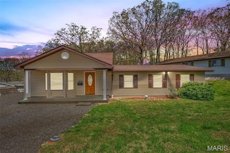 1713 Westwood Dr, Festus, MO 63028