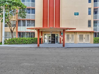 1780 NE 191st St Unit 2052, Miami, FL 33179