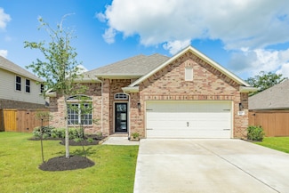 133 Water Grass Trail, Clute, TX 77531
