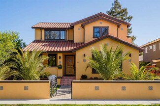 1017 Walnut St, San Carlos, CA 94070