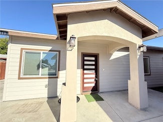 125 Orangewood St, Colton, CA 92324