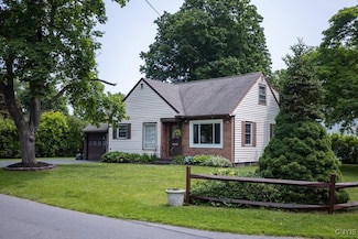 303 Forest Dr, Syracuse, NY 13212