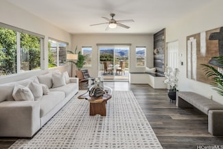 3376 Ala Laulani St, Honolulu, HI 96818