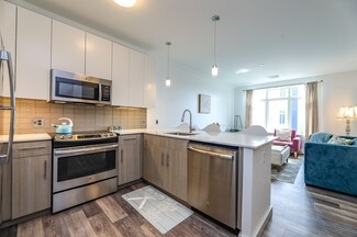 180 Telford St Unit 512, Boston, MA 02135