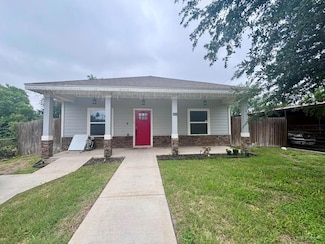 816 Leal St, Mission, TX 78572
