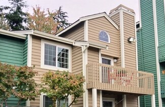 22700 30th Ave S Unit B-211, Des Moines, WA 98198