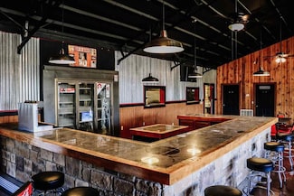 1752 State Highway 7 E, Center, TX 75935