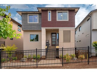 16284 SE Pleasant Valley Pkwy, Happy Valley, OR 97086