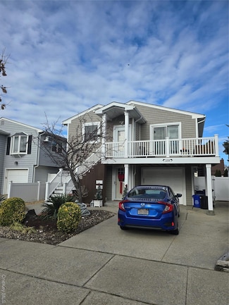 359 E Pine St, Long Beach, NY 11561