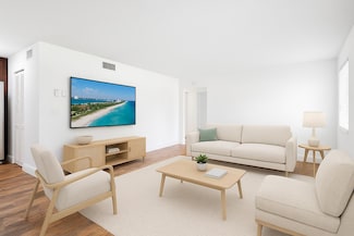 4995 Sable Pine Cir Unit D1, West Palm Beach, FL 33417