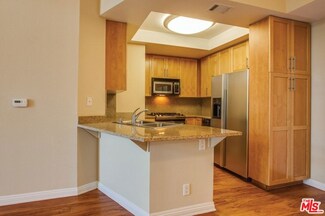 1421 Ambassador St Unit 4-103, Los Angeles, CA 90035