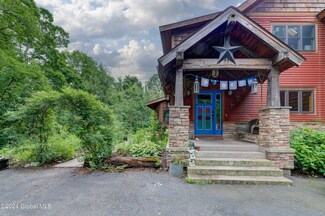 340 Smith Hill Rd, Troy, NY 12180